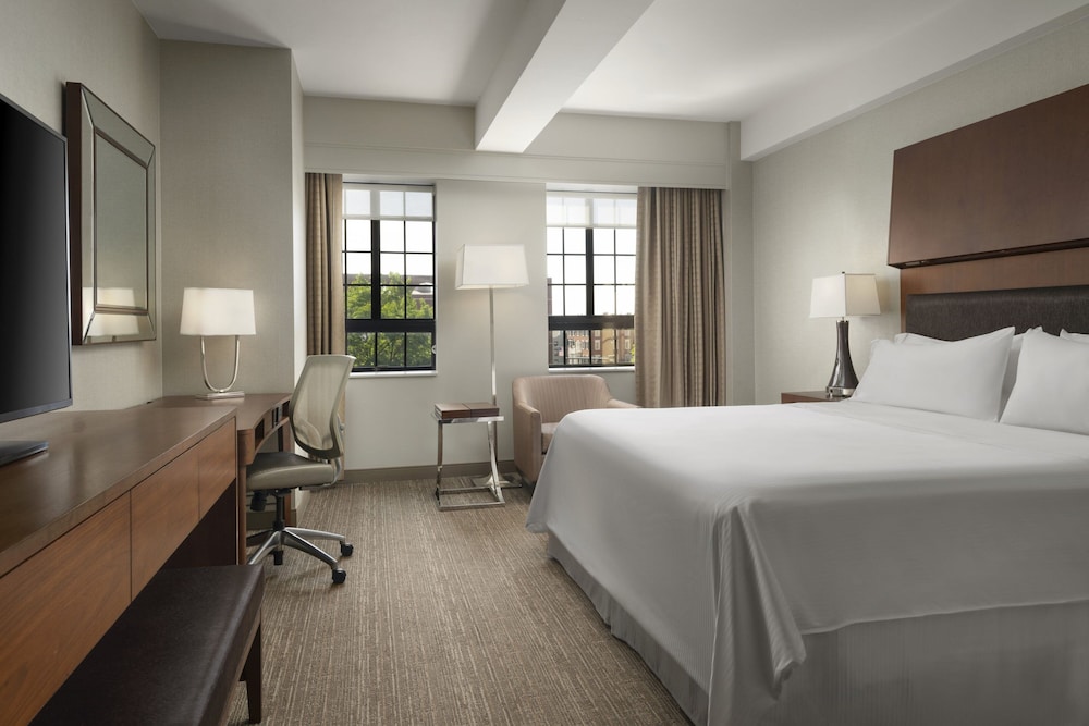 Standard, King Bed, Accessible