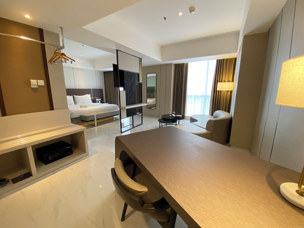 Grand Whiz Hotel Praxis Surabaya 30/43
