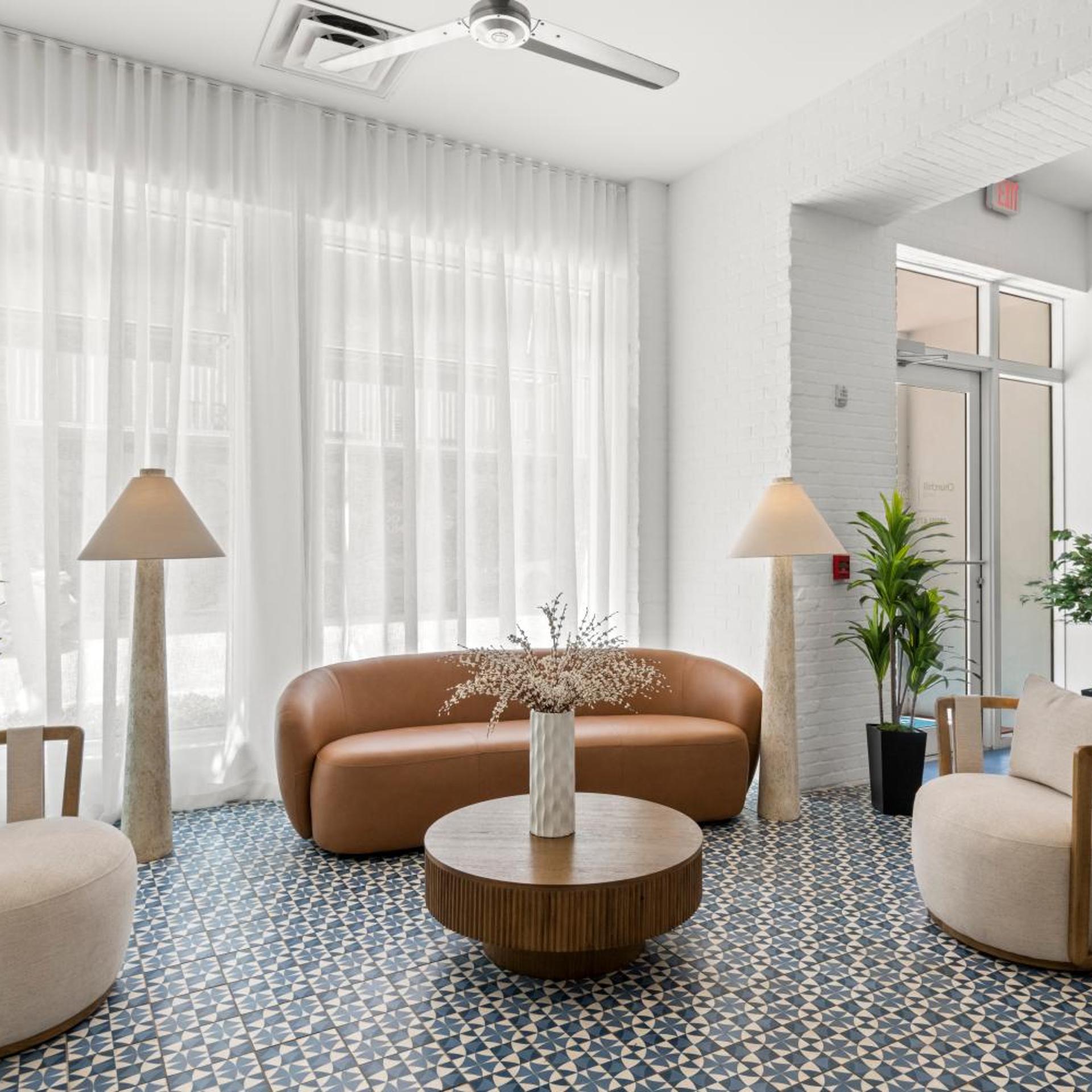 Bluebird Suites at The Apex Miami 33/50