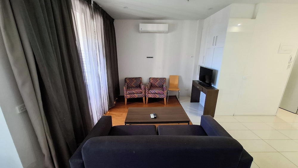 Exodus Dandenong Apartment Hotel 38/50