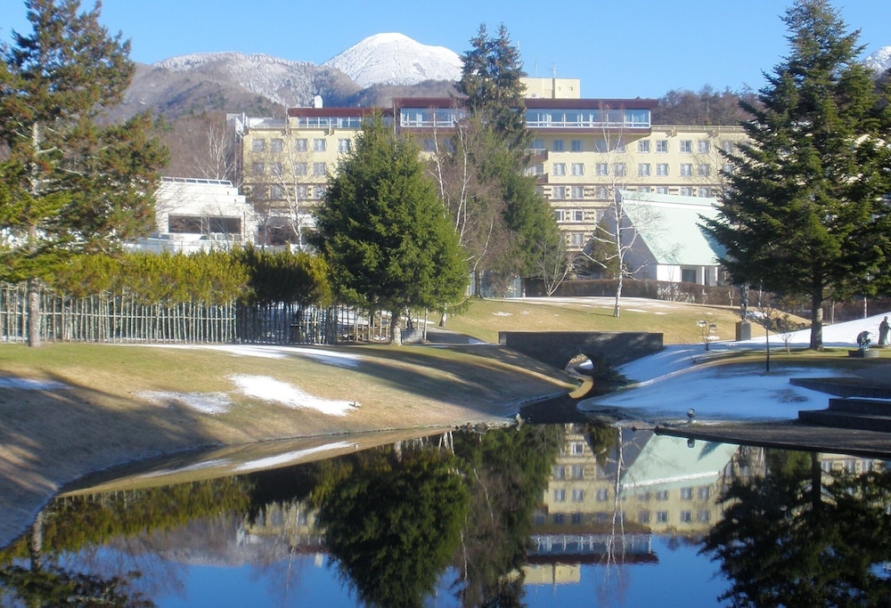 RESORT HOTEL TATESHINA 32/52