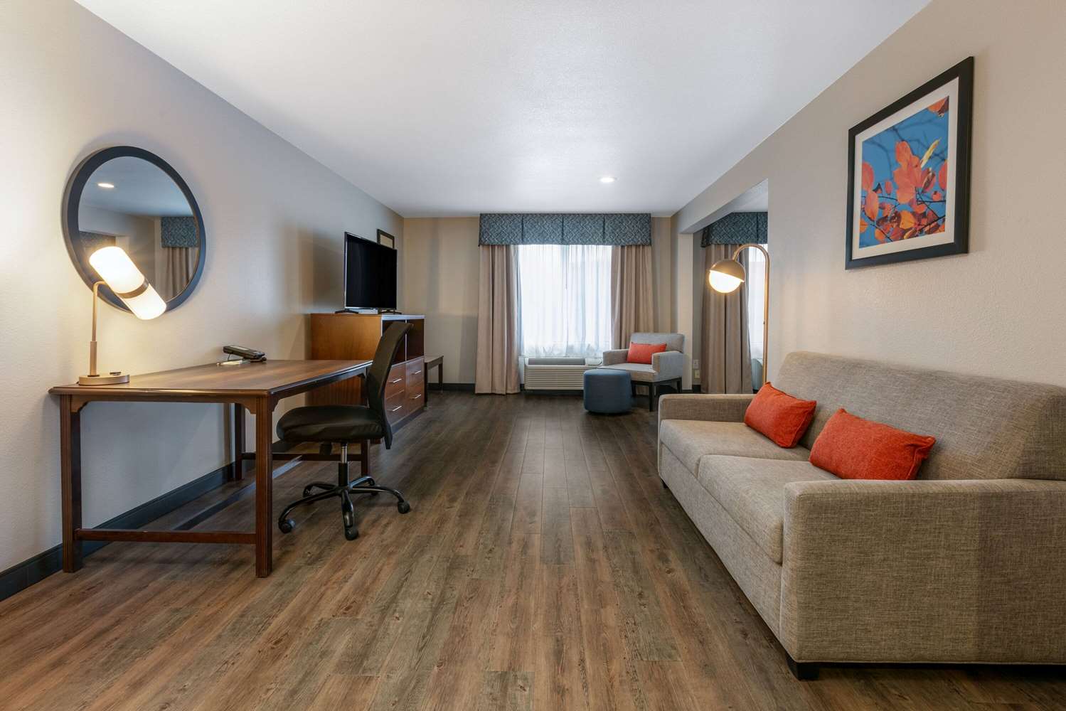 Spark by Hilton DFW North 33/60