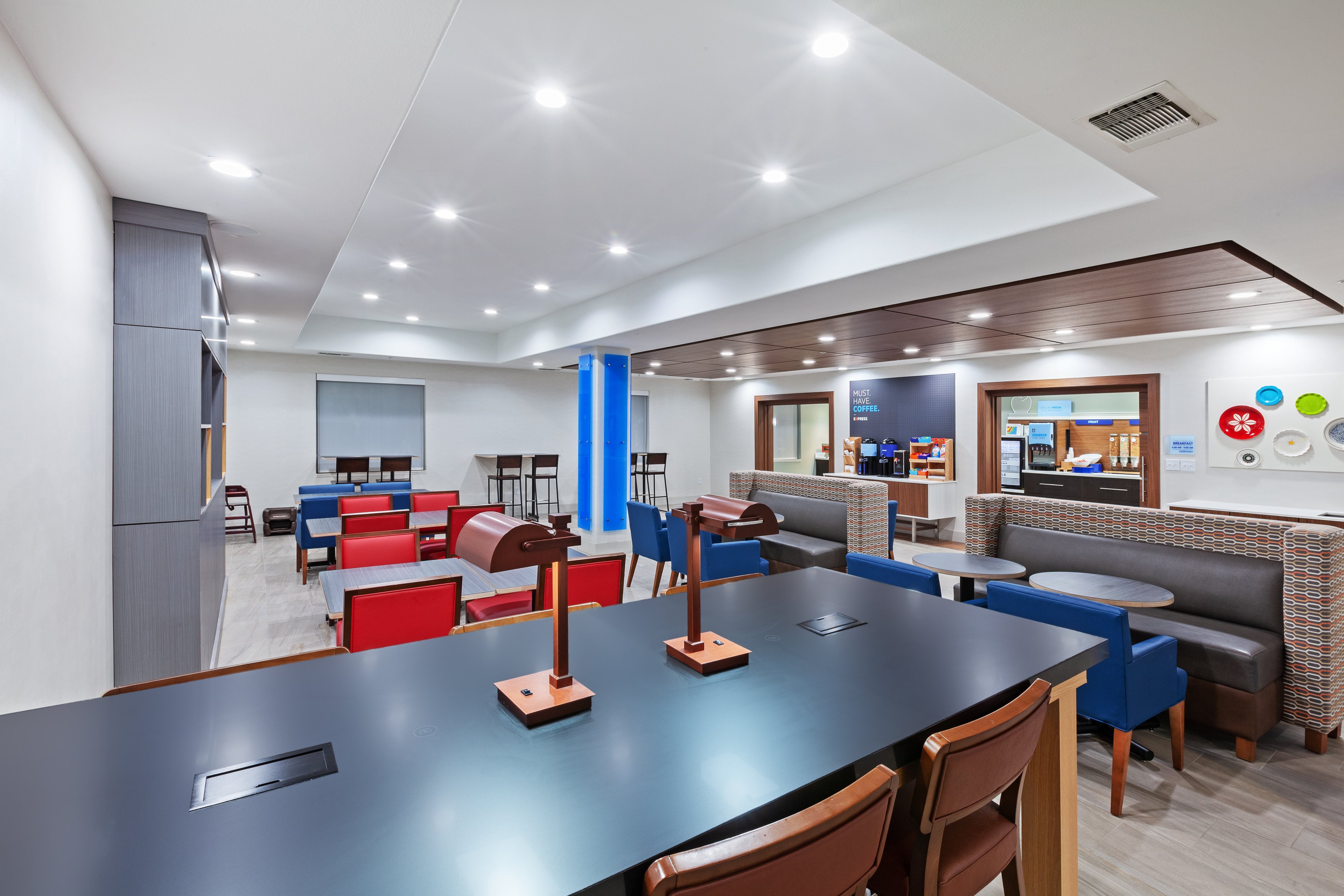 Holiday Inn Express Suites Longview South I 20 23/25