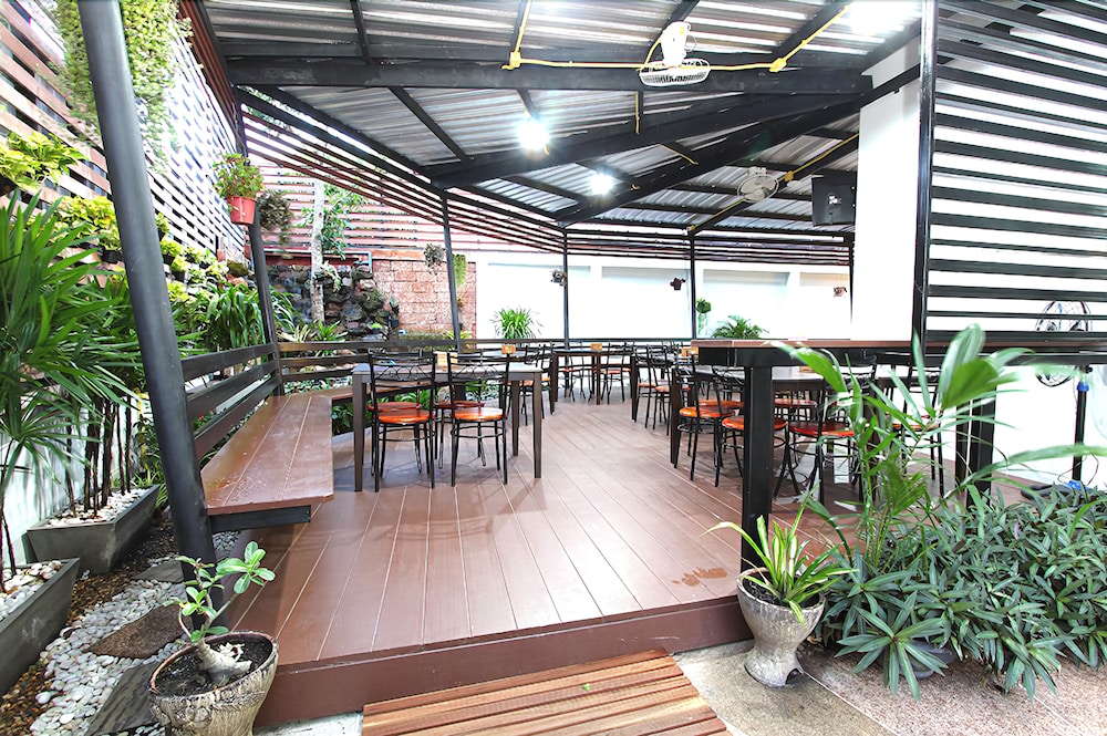 Thanburi Hotel 27/35