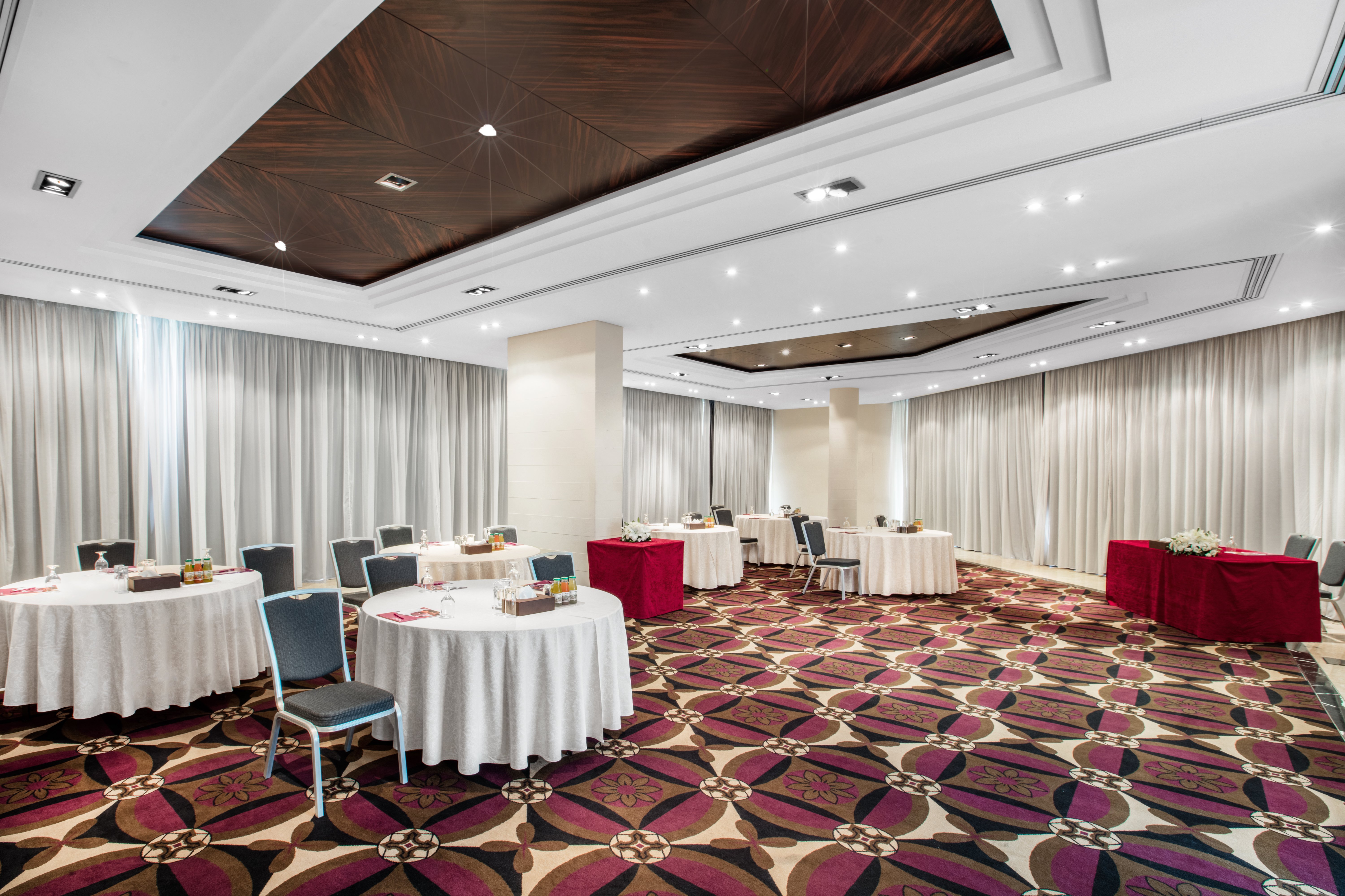 Crowne Plaza Hotel Beirut 40/50