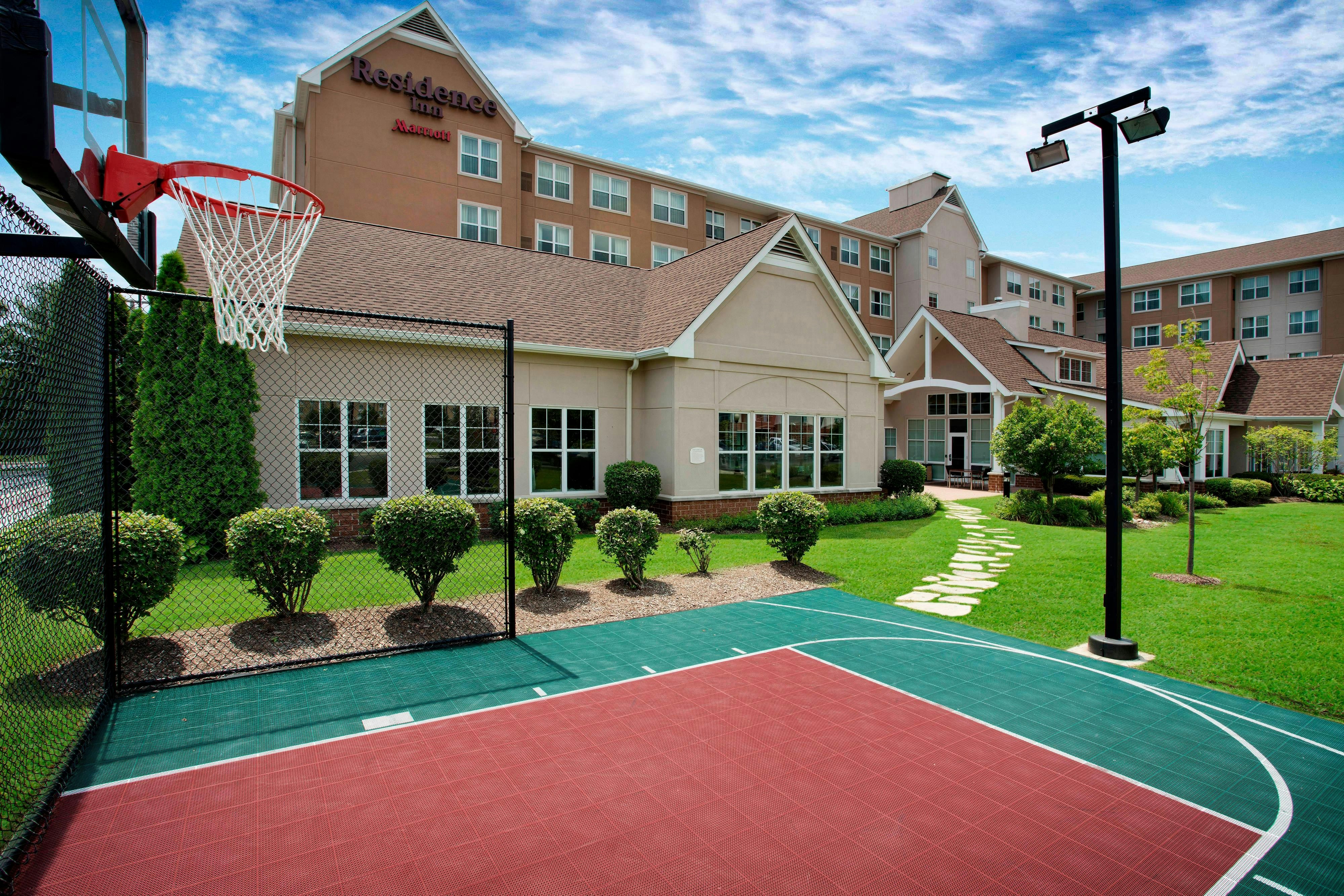 Residence Inn Chicago Midway Airport 38/39