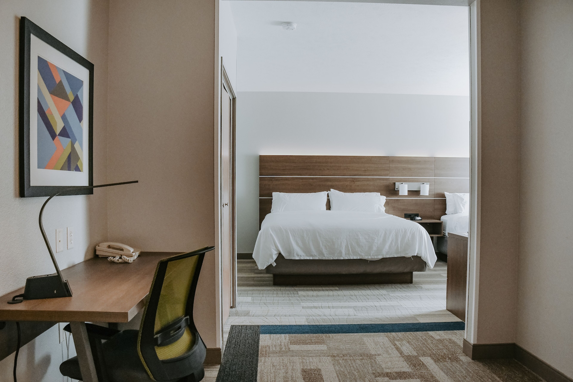 غرفة قياسية بسرير مزدوج، Holiday Inn Express and Suites Lincoln South 2/8