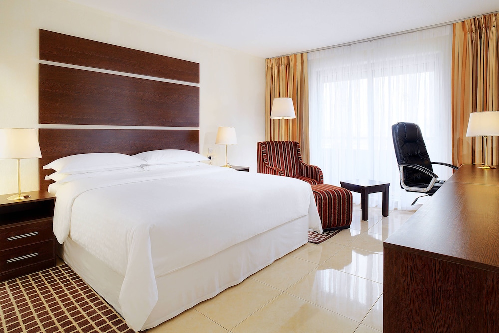 Abuja Continental Hotel 12/56