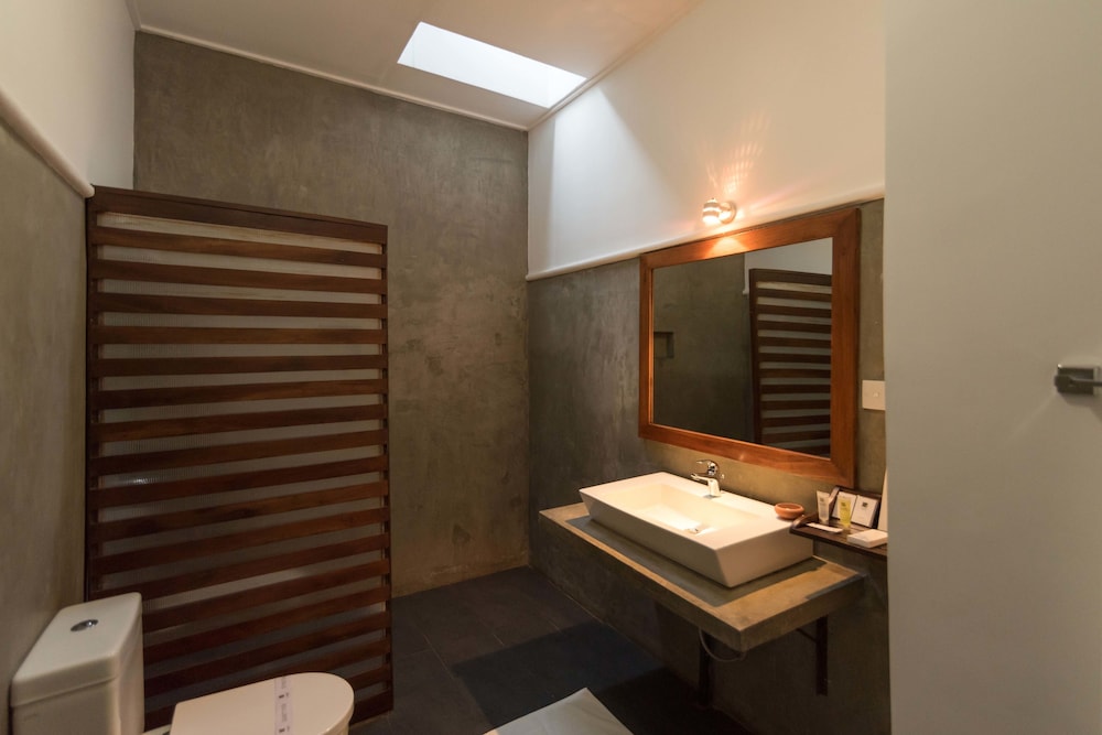 Camellia Resort And Spa 65/65