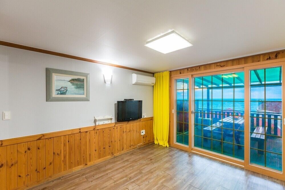 Yeongdeok Sora Pension 28/50