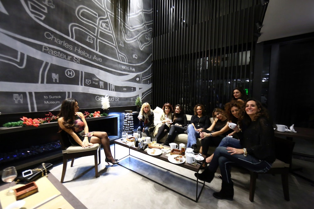 Three O Nine Hotel 27/50