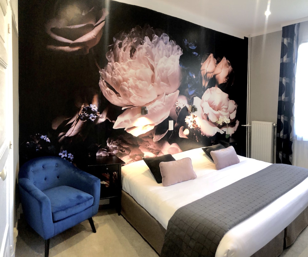 Le Grand Hotel de L Esperance 40/52