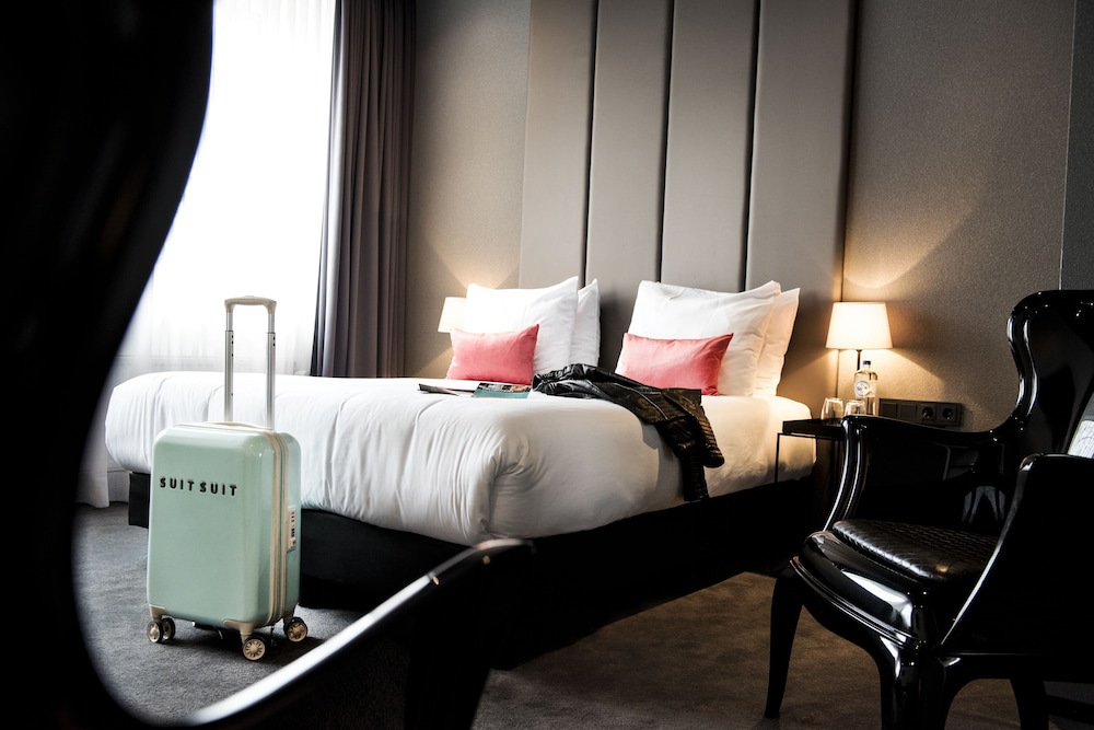 BOUTIQUE HOTEL GLOW 10/40