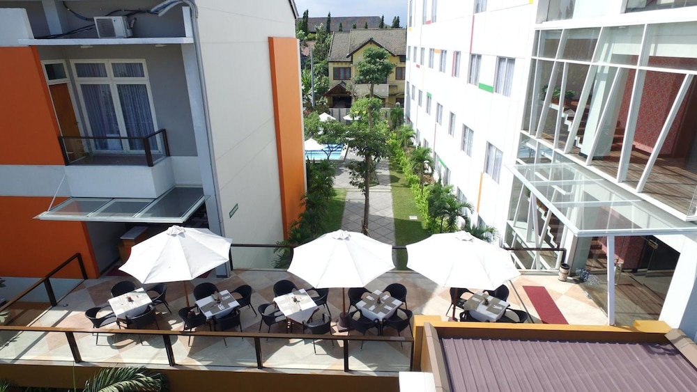 The Victoria Hotel Yogyakarta 6/62