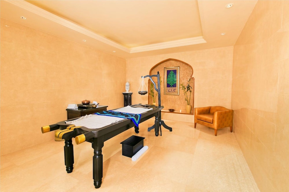 THE LALIT JAIPUR 29/50