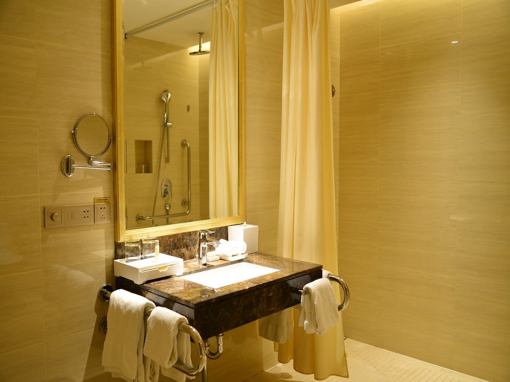 Hilton Yantai 24/64