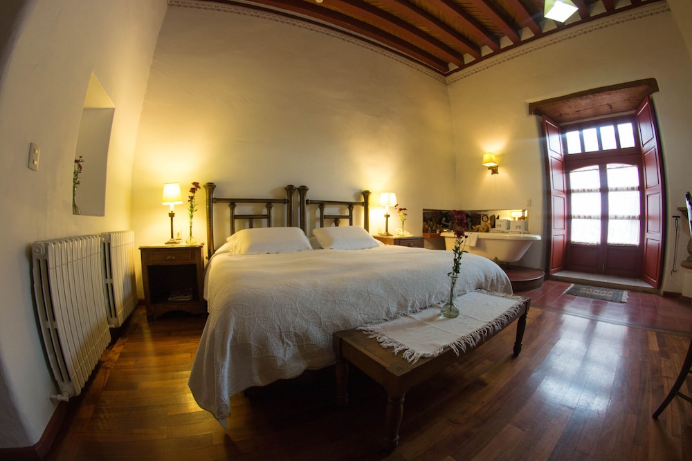 Hotel Posada La Basilica 26/72