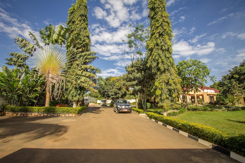 Askay Hotel Suites Entebbe 30/43