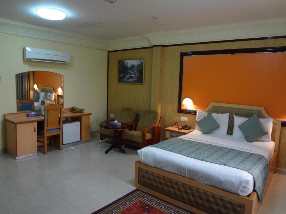 Bowshar International Hotel 16/40