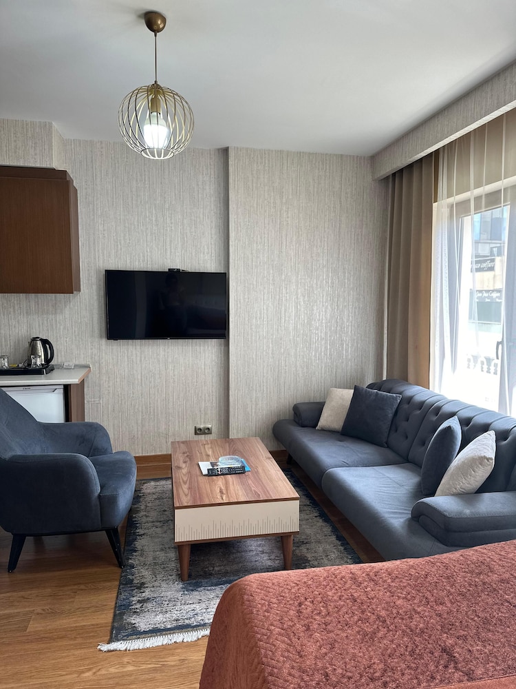 Sabiha Gokcen Hotel Istanbul Houses 33/50