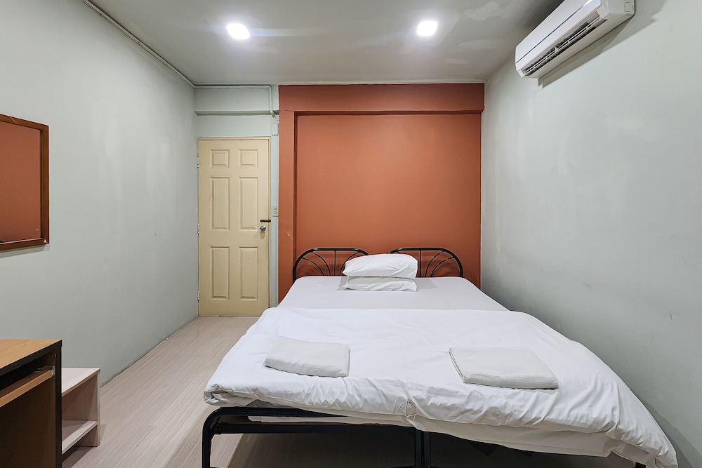 Freesia Saladaeng Silom Apartment 15/36
