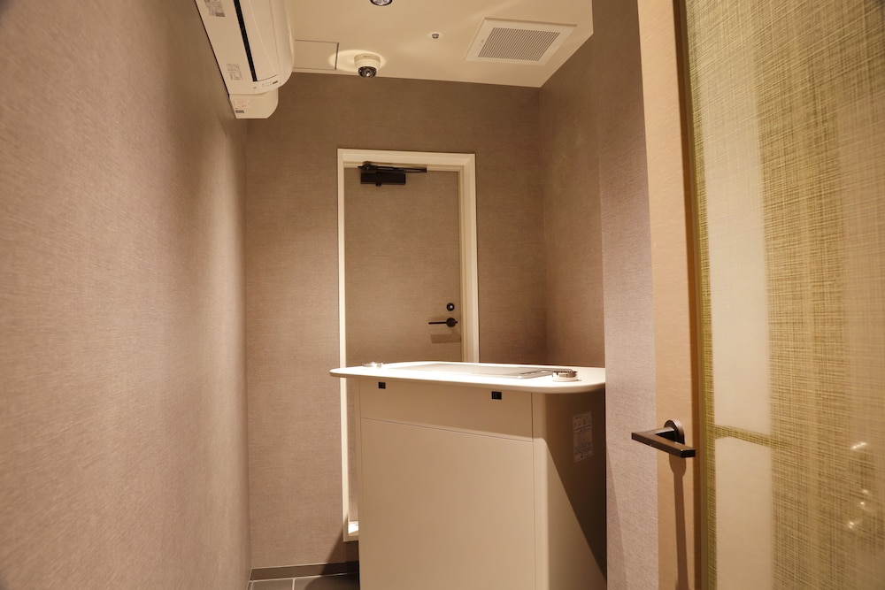 Hotel Traveltine Kyoto Kiyamachi 16/40