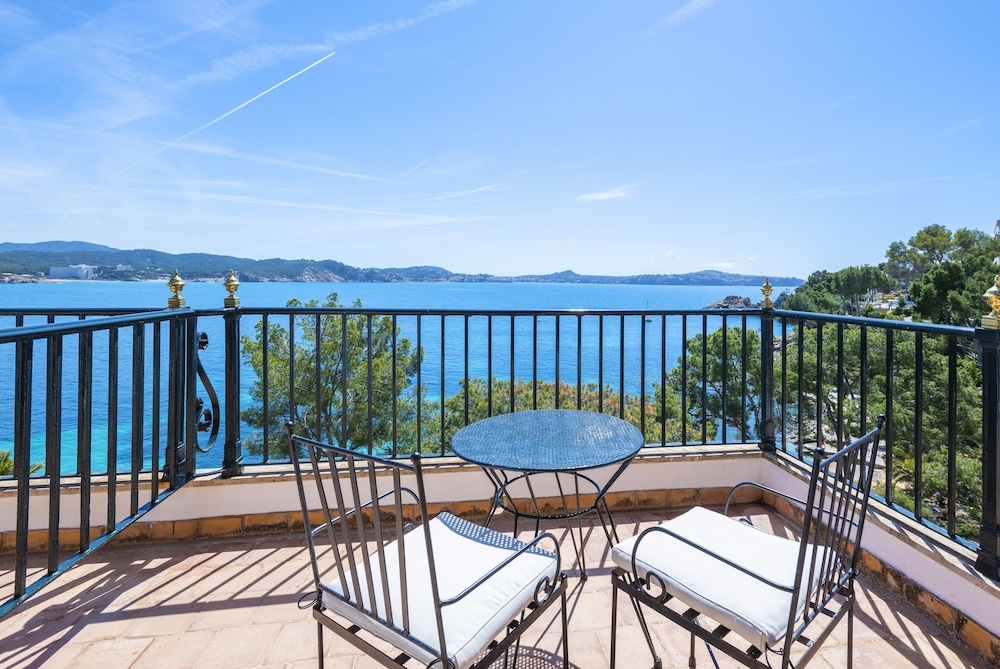 Hotel Cala Fornells 2/50