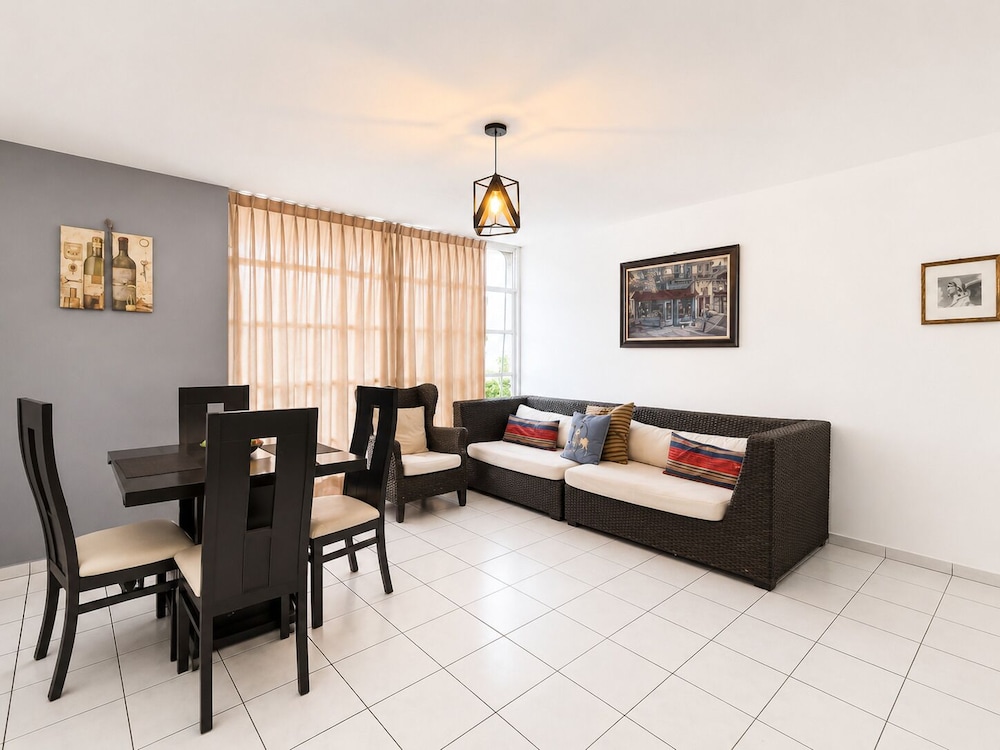 Zona Dorada Inn 39/50