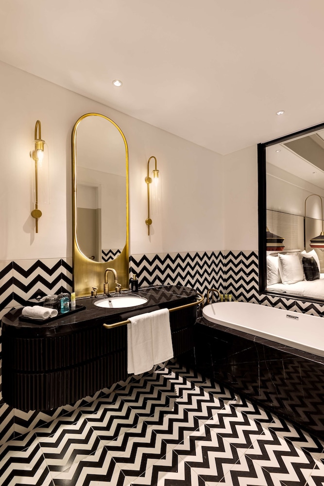 Hotel Hyatt Centric Sector17 Chandigarh 48/49