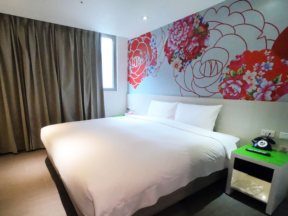 Wholesome Hotel 20/50