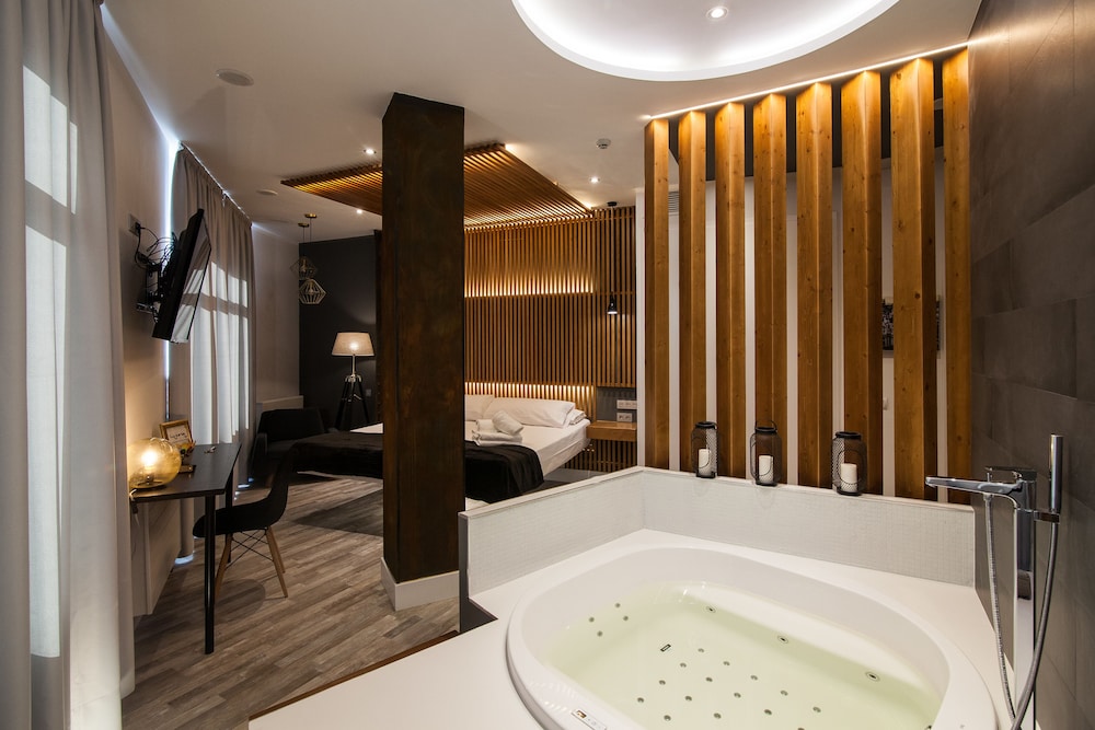Vitium Urban Suites 45/46