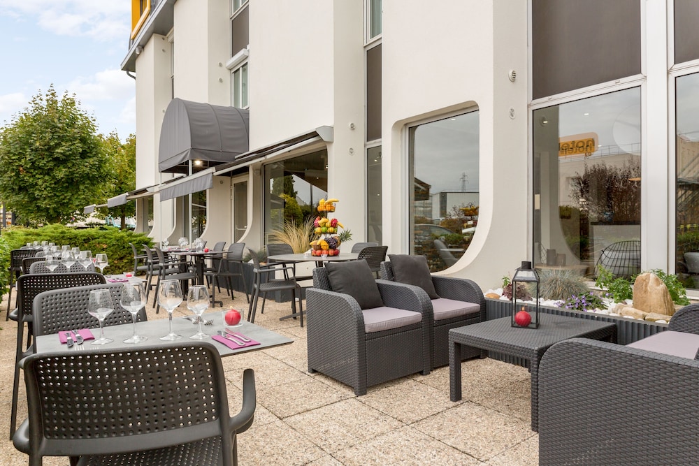 Sure Hotel by Best Western Dijon Sud 35/58