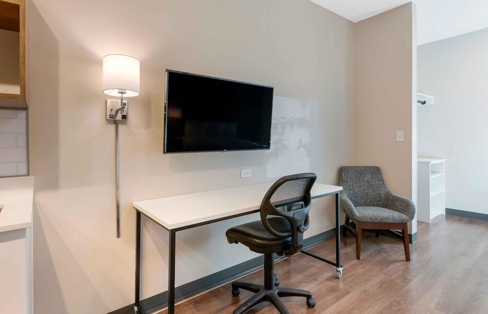 Extended Stay America Premier Suites Orlando Sanford 47/57