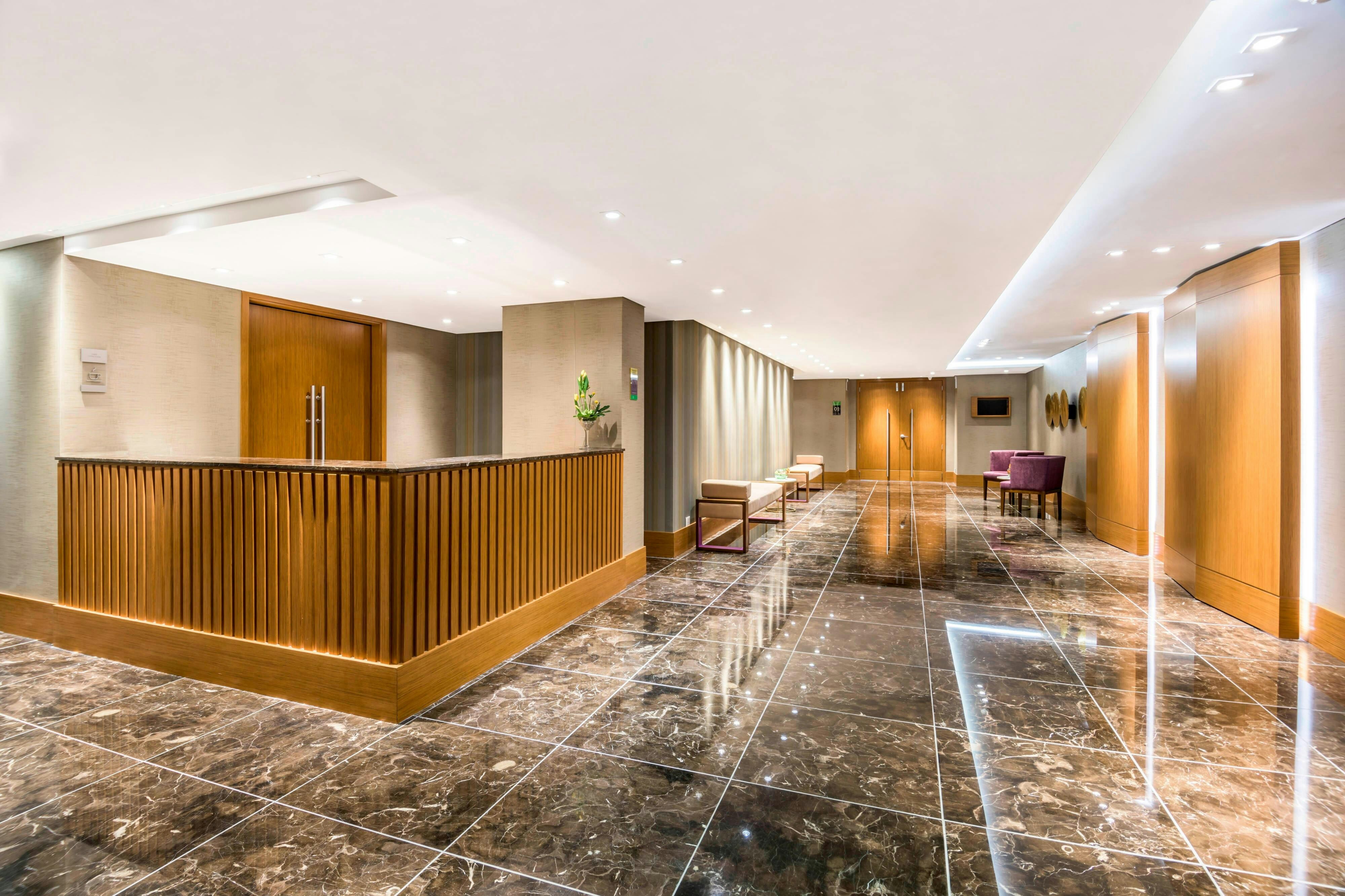 Courtyard By Marriott Bogota Airport 7/65