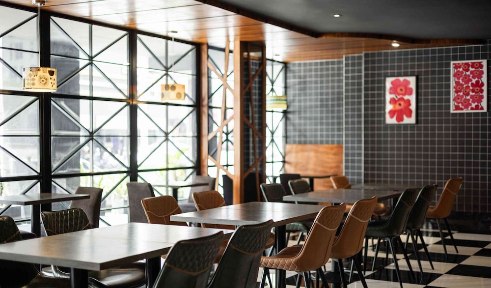 Kindness Hotel Zhongshan Bade 46/56