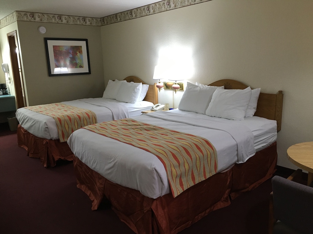 Spinning Wheel Inn 13/40