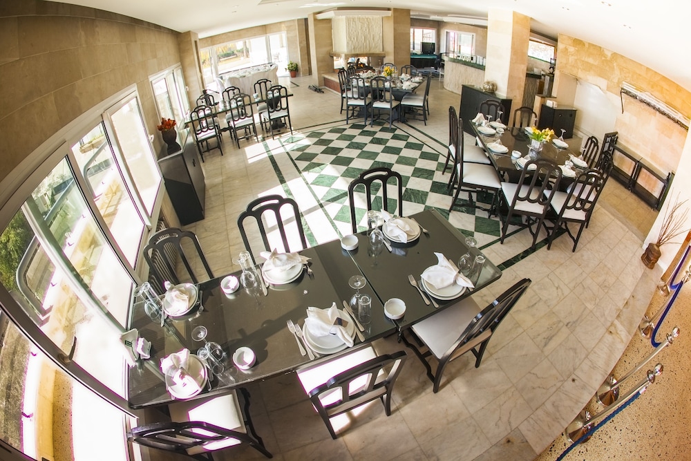 LE TOURNANT HOTEL & RESORT 29/54