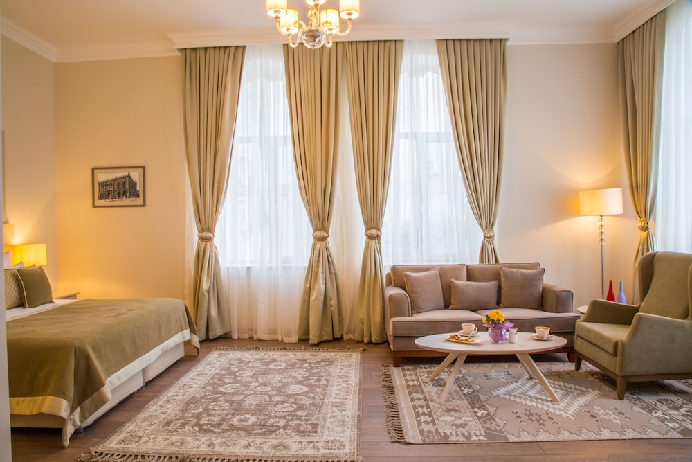 Boutique 19 Hotel 39/56