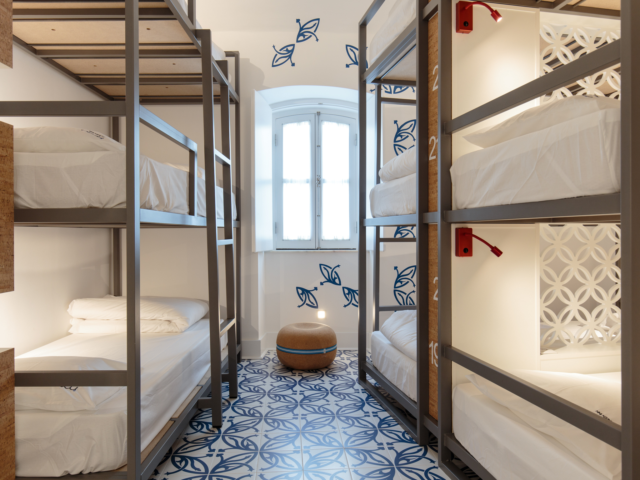 Female Dorm, Female Only