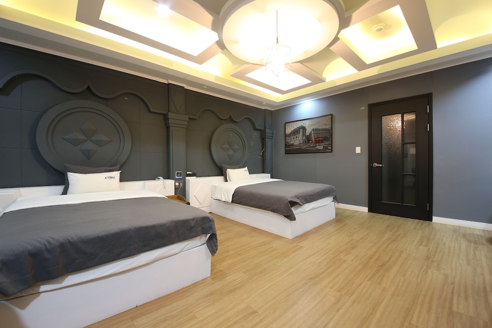 Instar Hotel Yangsan 27/55
