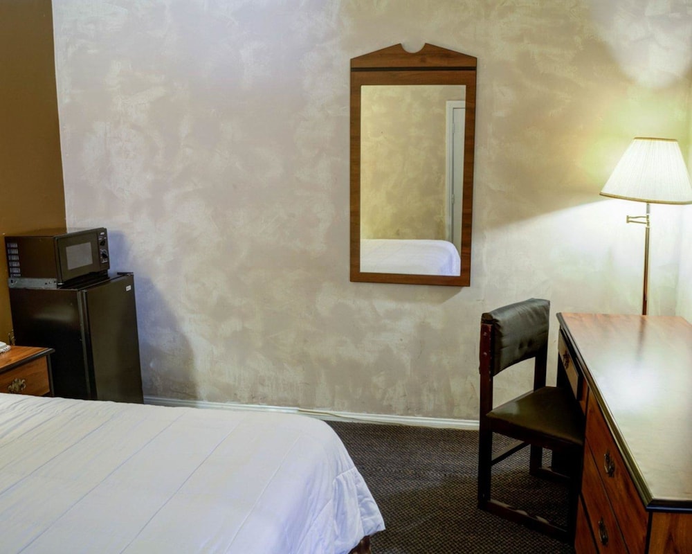 Rodeway Inn Near Venice Beach 31/35