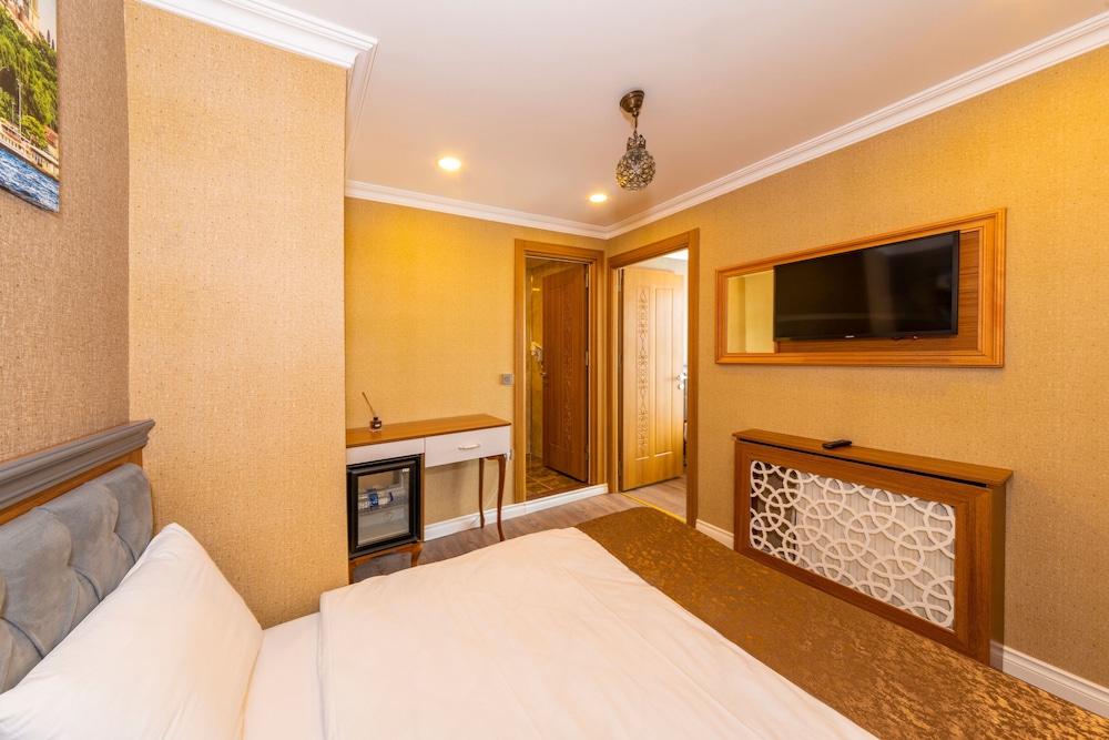 Golden Sand Hotel 15/35
