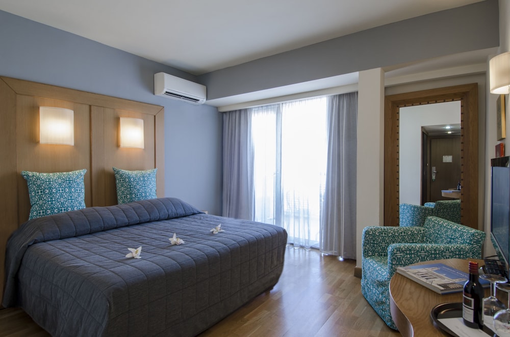 Superior, Twin Beds 3/4
