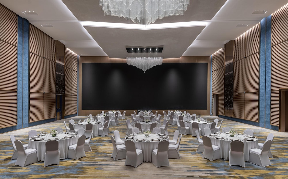 Tivoli La Vie Muscat Hotel & Residences 49/61