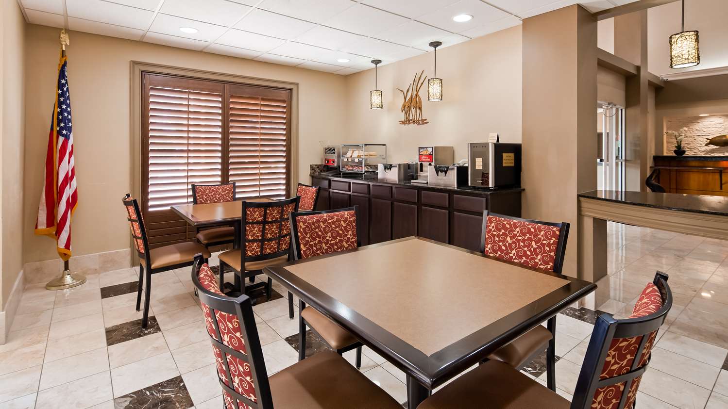 Best Western Plus Ambassador Suites Venice 33/40