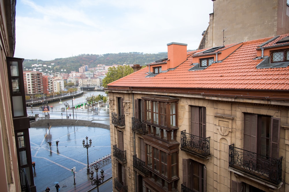 Petit Palace Arana 4/50