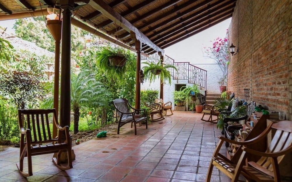 La Posada Del Sol 61/81