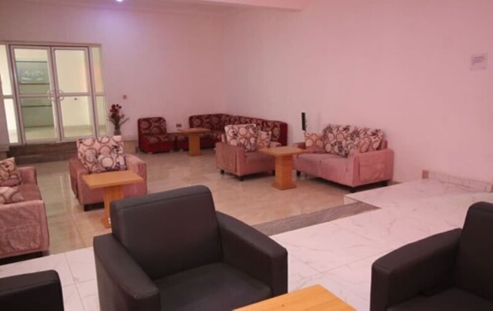 Roses Regency Hotel And Suites 11/22