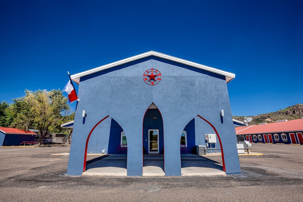 Fort Davis Inn and Rv Park 2/45