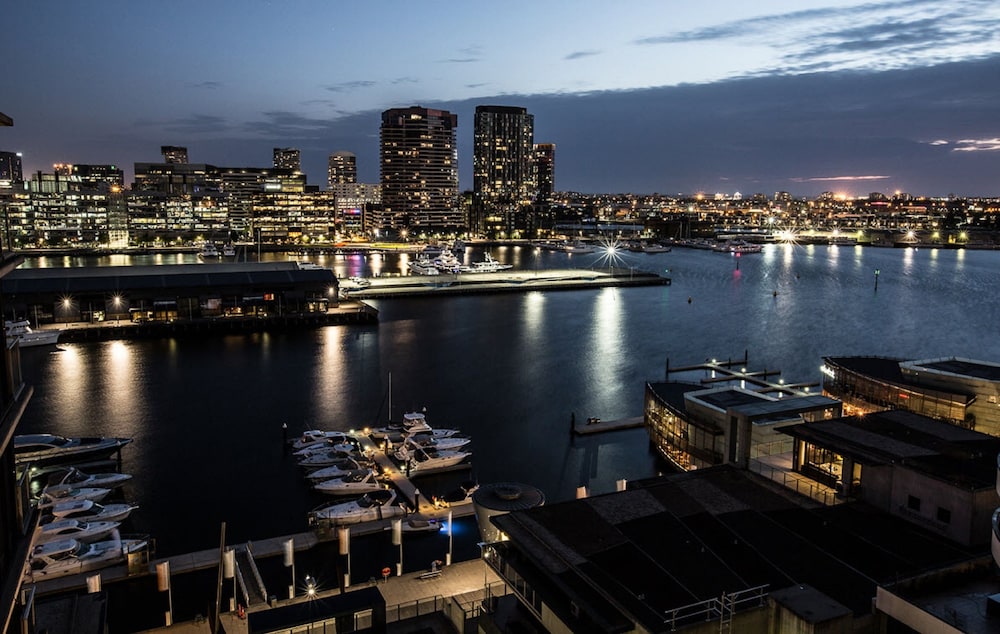 Accent Accommodation at Docklands Melbourne 38/50